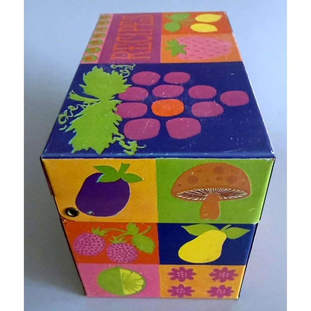Hallmark vintage tin